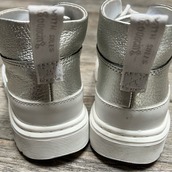 Doc Martens | RARE silver metallic platform chukka - Picture 6 of 10